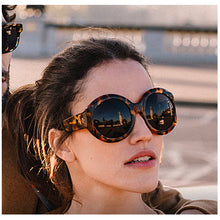 Load image into Gallery viewer, Jackie O&#39;s FP Jacky 2 N François Pinton - Sunglasses in USA - cavaaller-Itwillbefine
