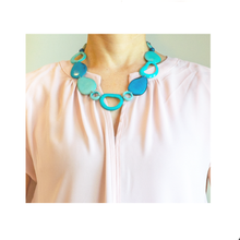 Load image into Gallery viewer, Vi Pebbles turquoise - Necklace Eyewear holder in USA - cavaaller-Itwillbefine
